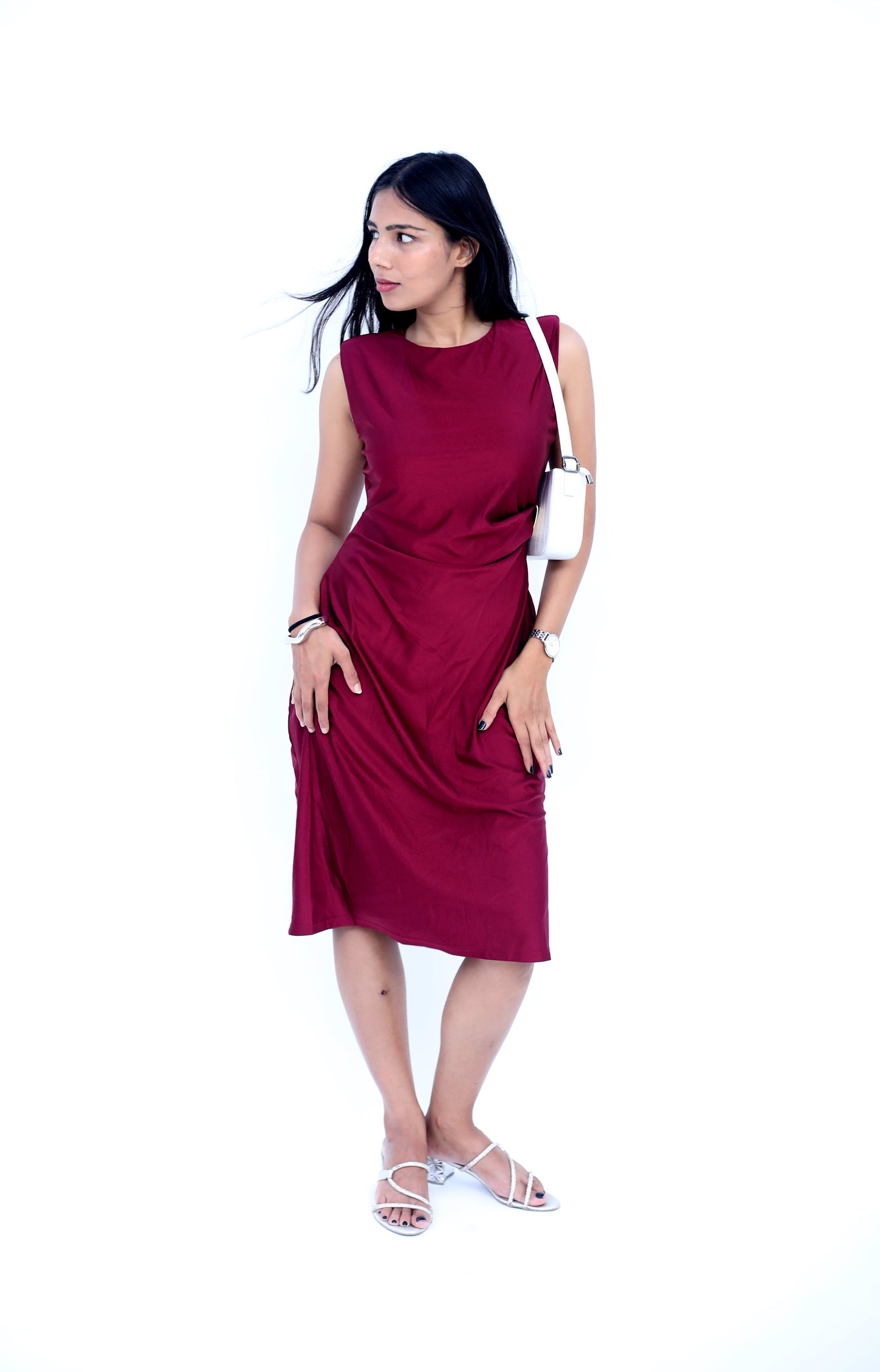 Sleek Black Sleeveless Midi Dress